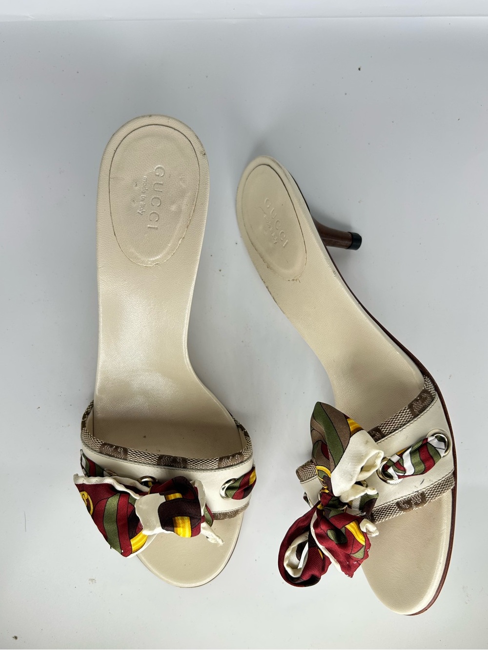 Gucci Cream Leather Slide Heels with Multicolor Silk Bow Accent 7.5